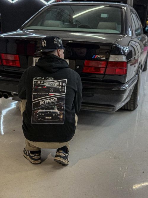 ”THE KING” SWEATER